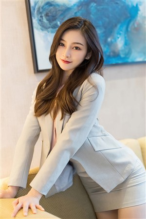 局长含着她的花蒂啃咬高潮H 局长含着她的花蒂啃咬高潮H