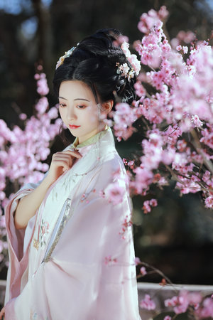 绝望牢笼by荏苒